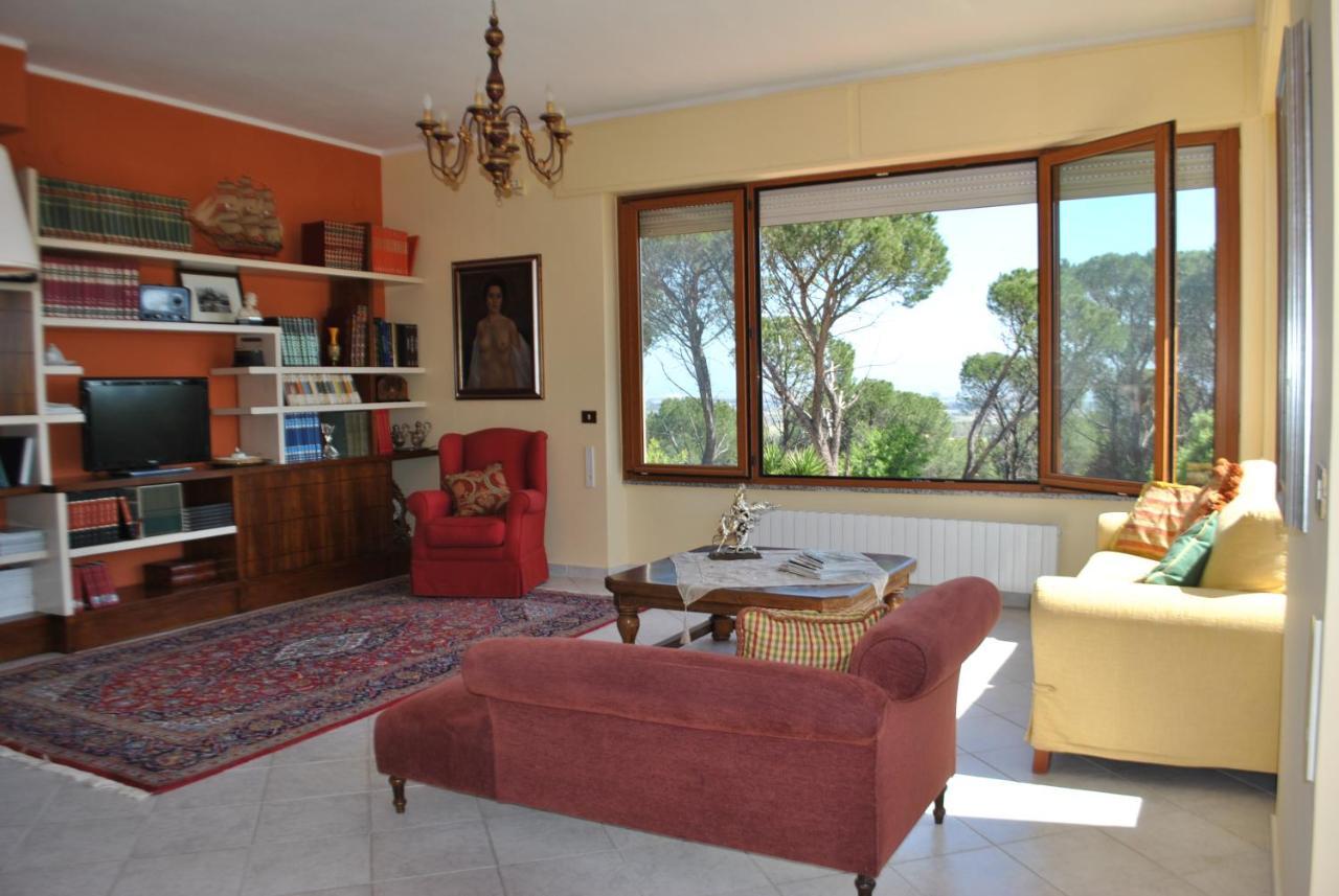 Villa Rafael Capoterra Luaran gambar