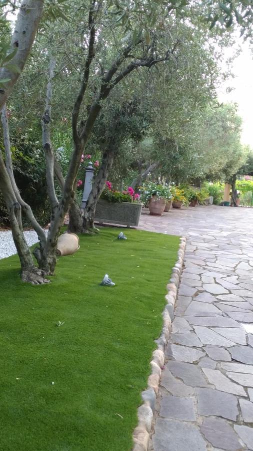 Villa Rafael Capoterra Luaran gambar
